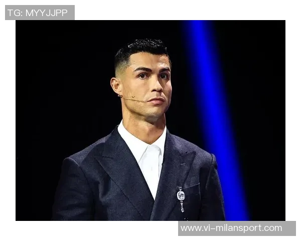 C罗荣获葡萄牙环球声望奖在社交媒体分享喜悦时刻